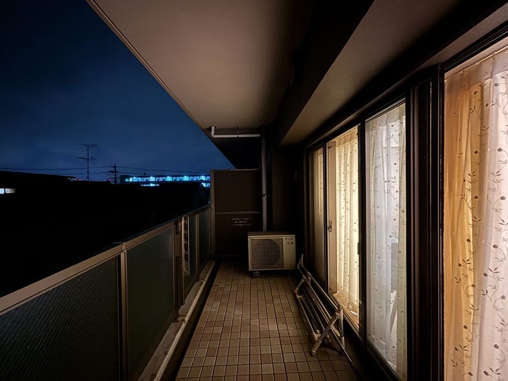 約8.55㎡の南東向きバルコニーです。