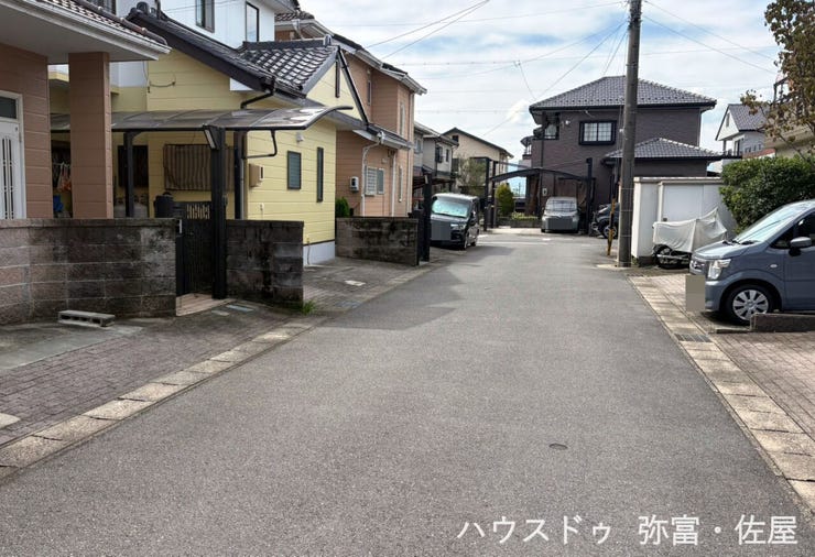名鉄尾西線「日比野」駅徒歩約10分♪通勤通学に便利です!!