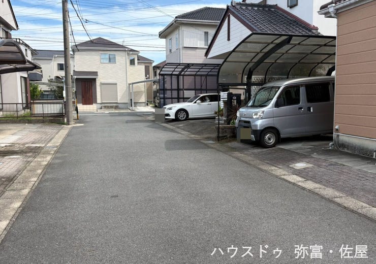 北側道路☆佐屋小学校約335m・佐屋中学校約575m!通学路はなるべく短い方が安心ですね(^^♪