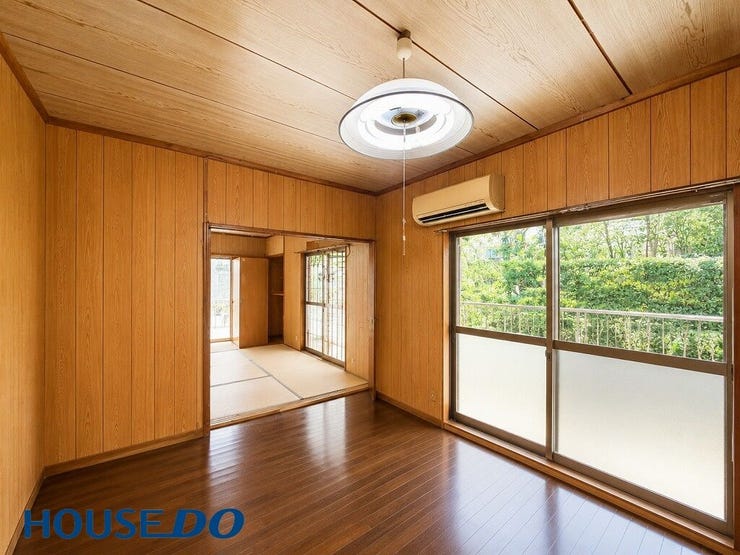 ※本画像はAI加工により家具類削除した写真です。