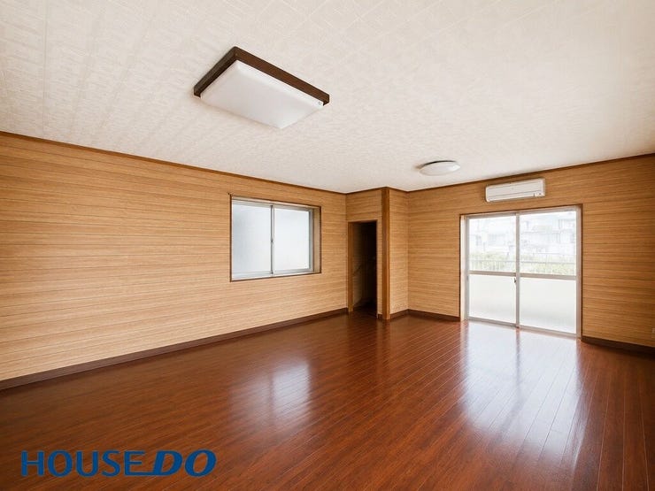 ※本画像はAI加工により家具類削除した写真です。