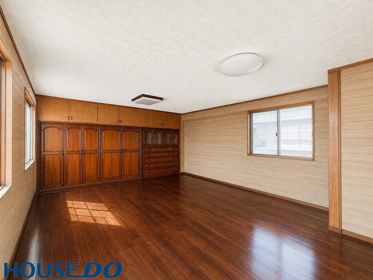 ※本画像はAI加工により家具類削除した写真です。