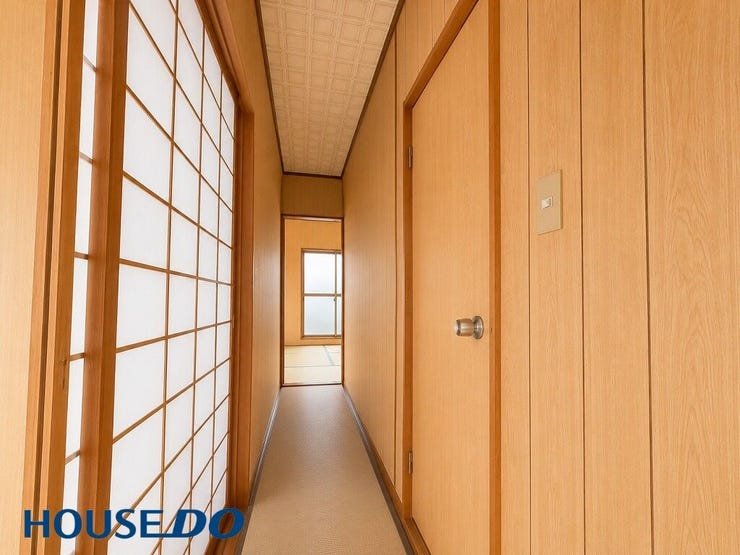 ※本画像はAI加工により家具類削除した写真です。
