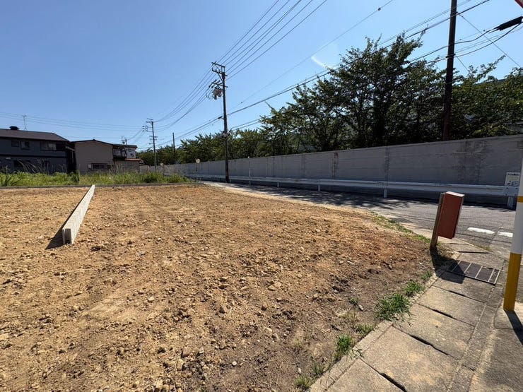 完成前の物件購入が不安な方は、同じ建築会社の別物件を内覧することで
物件の雰囲気を確認できます!
ハウスドゥ小牧味岡店は即対応が可能です!ぜひご相談ください!