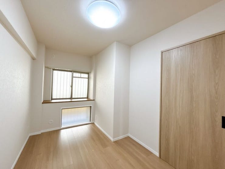 色合いに統一感のある、落ち着いた雰囲気のお部屋です。