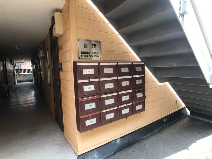 学生を中心に単身用として需要のあるアパートです。