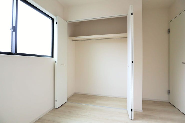 クローゼット 同仕様
全室収納付き!
お部屋がスッキリ片付きます!