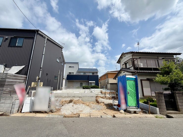 【外観】
随時ご案内可能です♪
当物件はもちろんですが、他に気になる物件のご案内、資金計画、物件詳細、住宅ローン等何でもお気軽にお問い合わせください!!