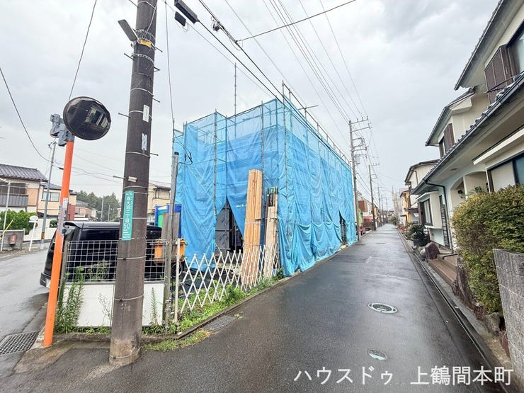 無駄のない美しいフォルムで、すっきりとした印象を与えます