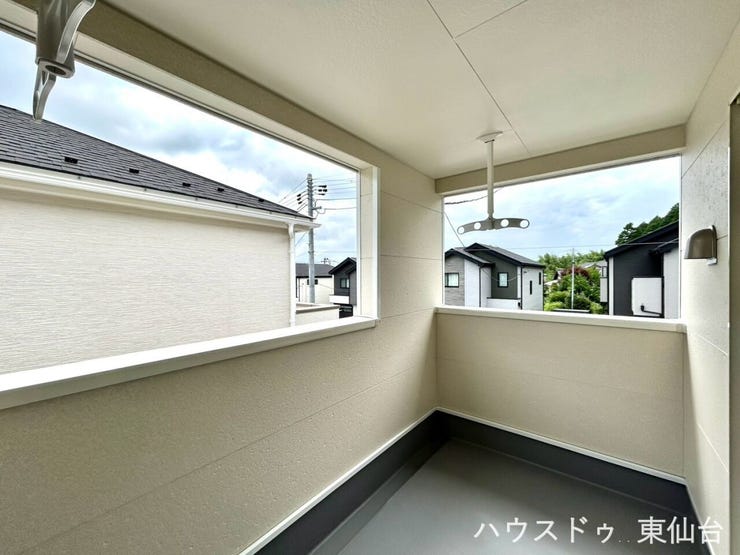 南向きのインナーバルコニーで雨の日のお洗濯も安心です◎