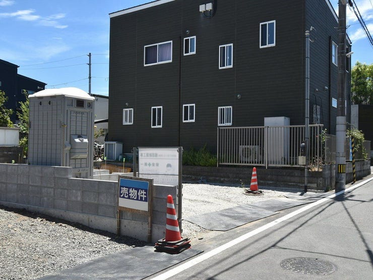 建設地を北西側より撮影 2026.07.28