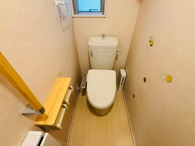 1階 トイレの様子です。
