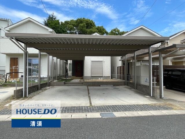 【外観】
現地外観写真です。
清洲駅まで徒歩10分+名古屋駅まで電車7分の好立地♪