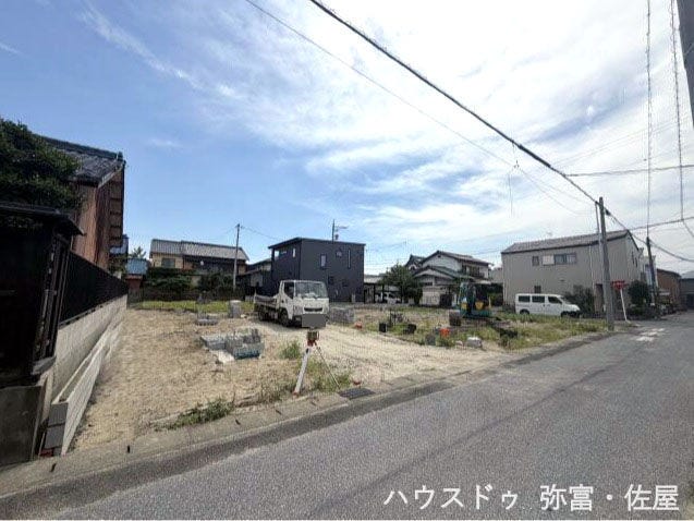 名鉄津島線・尾西線「津島」駅徒歩約10分!通勤通学に便利です♪