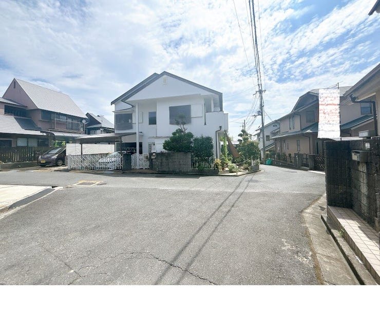 閑静な住宅地で静かに生活ができます♪