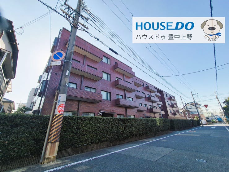 【外観】
人気の桜塚エリアのマンションです!レンガ調のタイルがオシャレな雰囲気を演出しています!第三中学校をはじめとする周辺教育施設が充実しています!