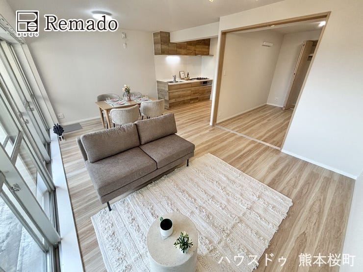 ■家族の笑顔が集う中心地■お気に入りの家具を迎え、窓からは心地の良い光が差し込みます。