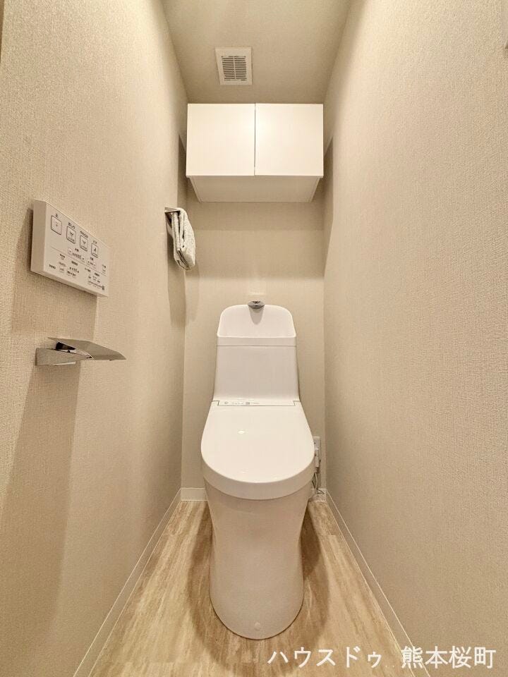 ■一人になれる安らぎの場所■清潔さと静けさを両立した空間。心落ち着くひとときを過ごせる、プライベートなレストルームです。