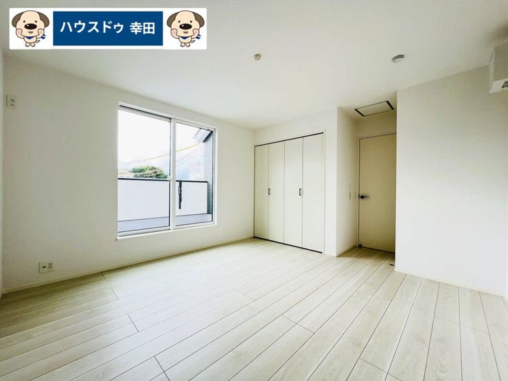 8.5帖の主寝室
バルコニーに面しているお部屋です。