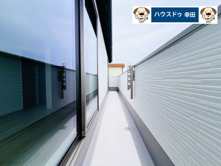 2部屋に面しているバルコニーです
