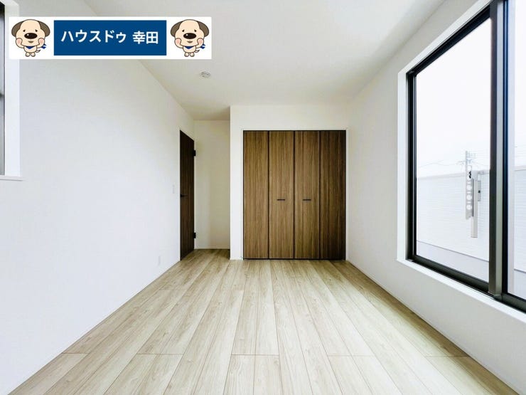 6.7帖の主寝室
バルコニーに面しているお部屋です