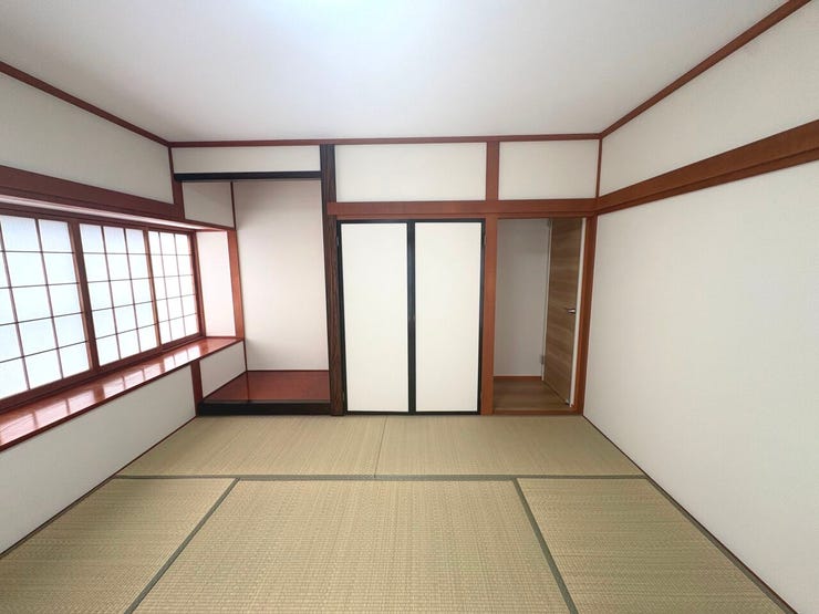 8帖の和室。独立した空間につき、来客部屋としてのご使用が可能です。