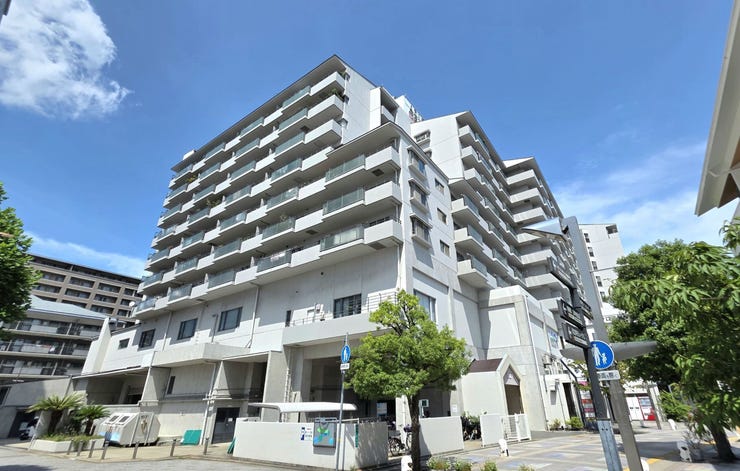 【外観】
JR伊丹駅まで徒歩2分