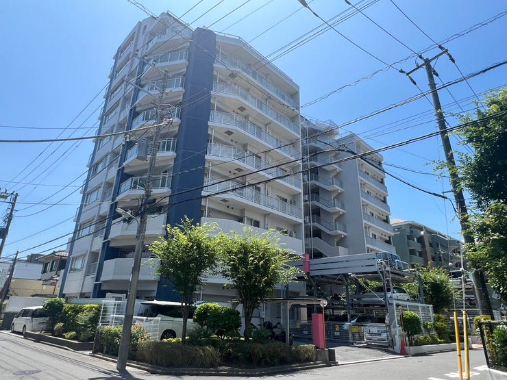 【外観】
閑静な住宅街に立地のマンション!