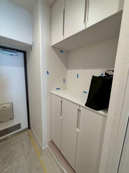 家族の履物を一手に引き受ける、ゆとりのワイド玄関収納。