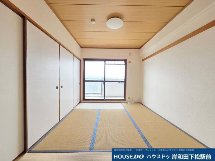 落ち着いて過ごせる独立感のあるスペース。静かに読書を楽しんだり、ワークスペースとしても活用できます。