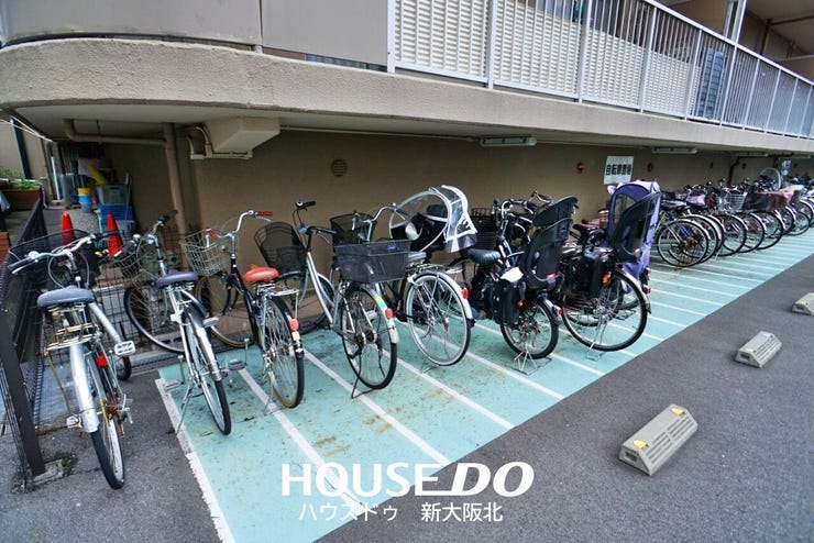 ■敷地内の駐輪場は、一台ずつ収納場所が決められているので、帰ってきたら自転車を置く場所がなくて困った・・・なんて心配はいりません!
