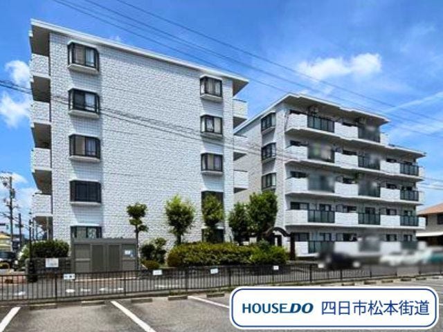 【外観】
日永小学校/南中学校エリアの最寄り駅まで徒歩約3分の場所に建つマンションです