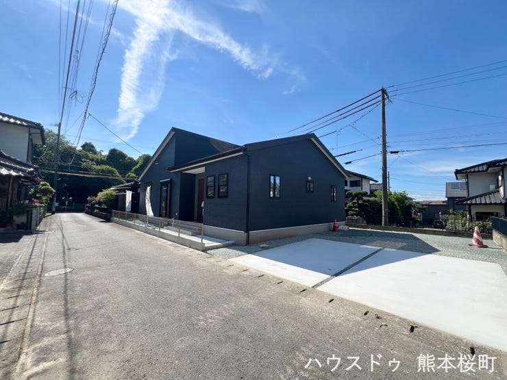 ■理想を叶える新しい暮らしの舞台■高いデザイン性と機能性を兼ね備えた住まい。ここで、家族の新しい物語が始まります。
