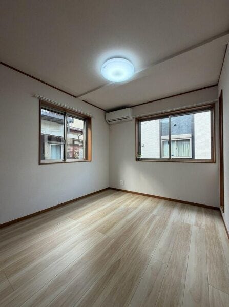 2面採光のお部屋は、曇りや雨の日でも光を取り込みやすく、室内が暗くなりすぎないのが魅力です♪
