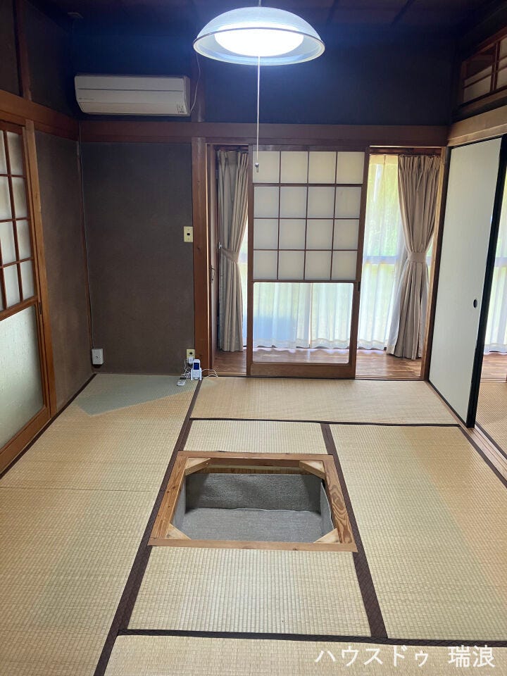 掘りごたつ