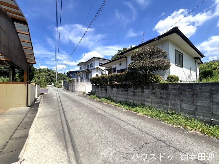■理想を叶える新しい暮らしの舞台■高いデザイン性と機能性を兼ね備えた住まい。ここで、家族の新しい物語が始まります。