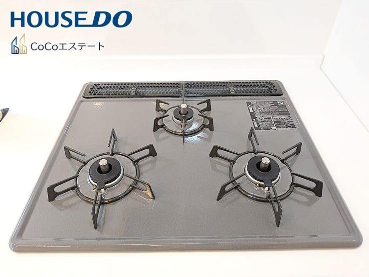 □■三口コンロ■□
同時にお料理が可能♪
煮物と炒め物と汁物と一度に作れます。