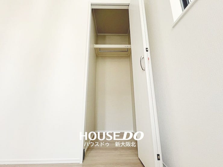 ■全居室収納付き!
■お部屋がスッキリ片付くだけでなく、新しく収納棚を買い足す必要がないので、初期費用が抑えられそうですね!