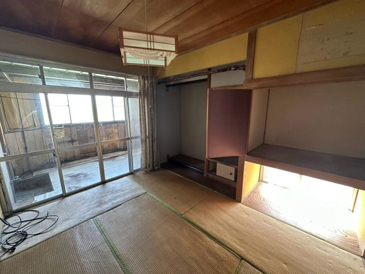 南側和室6帖及び床の間
