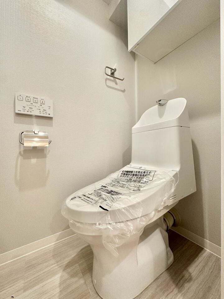 清潔感あふれるトイレは、毎日使う場所だからこそ快適な使い心地を実現。暮らしの質を高める設備です。