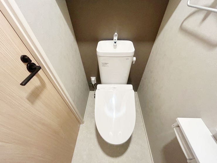 室内(2026年7月)撮影
◎本日案内可能◎
1F・2Fの各階にトイレを完備。リビングのある2階で過ごす時も、階段の上り下りなくスムーズに使えます!