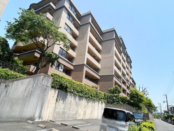 【外観】
【敷地内駐車場有】オートロック♪IHクッキングヒーター♪浴室乾燥機♪シャンプードレッサー♪追焚機能♪