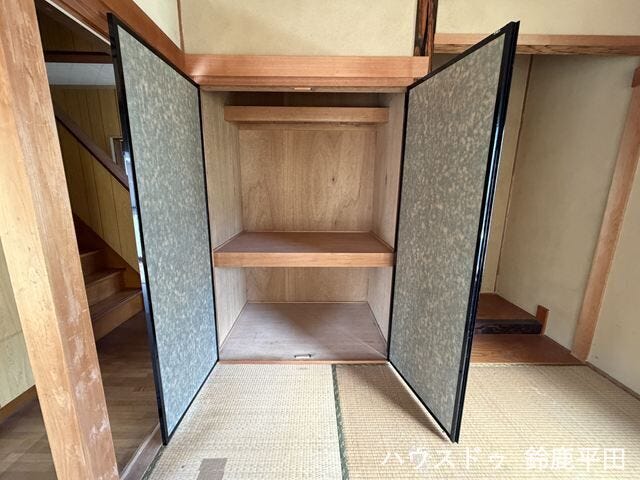 日用品から衣類、かさばる荷物までまとめて整理でき、室内をいつでもすっきり保てる便利な押入れです