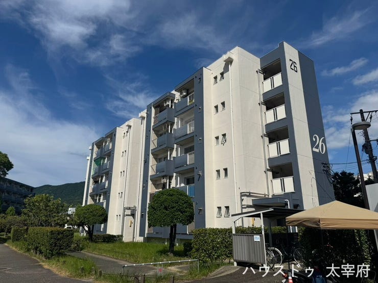 ■所在地:大野城市下大利団地
■建物構造:RC地上5階 3階部分
■駐車台数:空有
■現況:空家
■引渡日:相談
