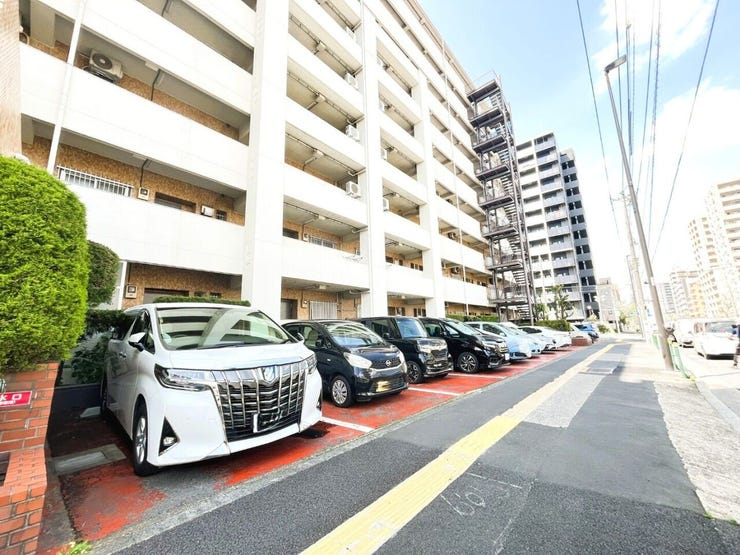 前面道路含む外観