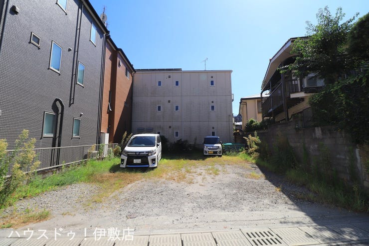 【外観】
【外観写真】
・人気の平坦地!周辺にスーパー、コンビニ、教育施設等あり住環境良好
・敷地46坪!
