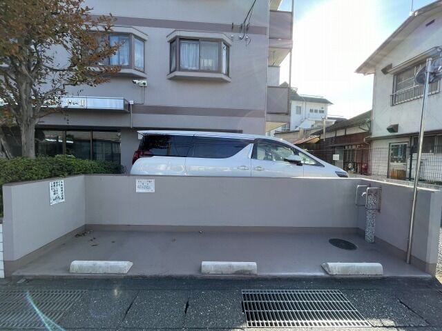 ゴミ捨て場