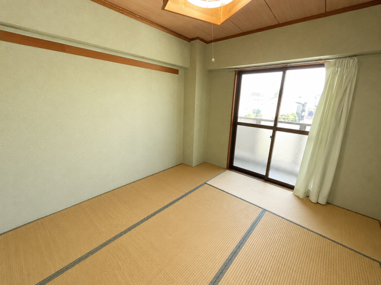 和室:畳の香りと和の空間でリラックスできそうですね◎ゆっくりお茶を飲んだり、来客用のスペースとしても活用できます。※一部CG家具消し加工処理をしています。