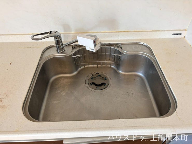 洗剤やスポンジも置きやすい便利な設計(*^_^*)