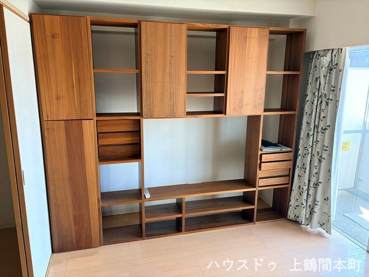 おいおい造作棚まであるんですね。たまりません。